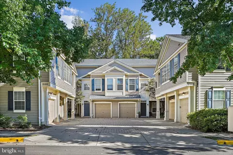 11400 F Windleaf Ct #37, Reston, VA 20194