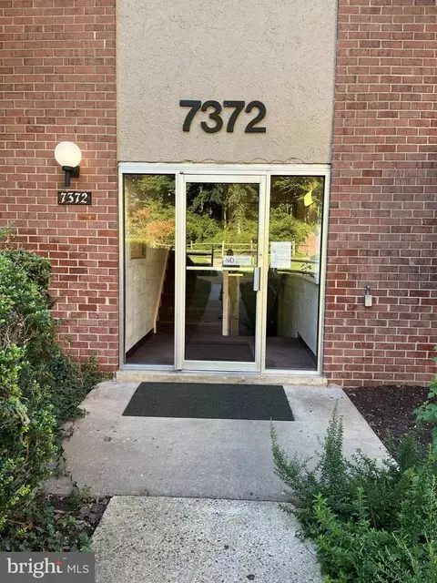 7372 Lee Hwy #T2, Falls Church, VA 22046