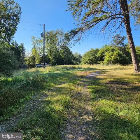 14211 Compton Rd, Centreville, VA 20121 photo 3