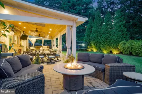 7804 Falstaff Rd, Mclean, VA 22102 photo 6
