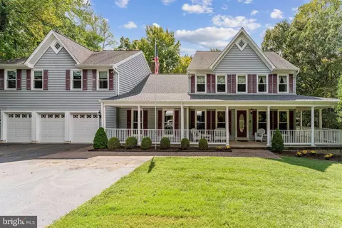 7520 Ox Rd, Fairfax Station, VA 22039