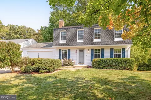 12856 Tewksbury Dr, Herndon, VA 20171