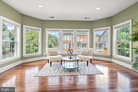 9300 Castle Hill Rd, Springfield, VA 22153 photo 31