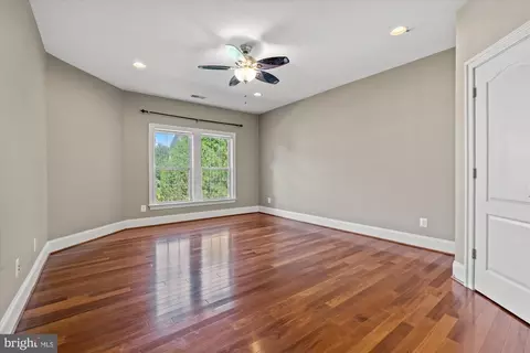 9300 Castle Hill Rd, Springfield, VA 22153 photo 46