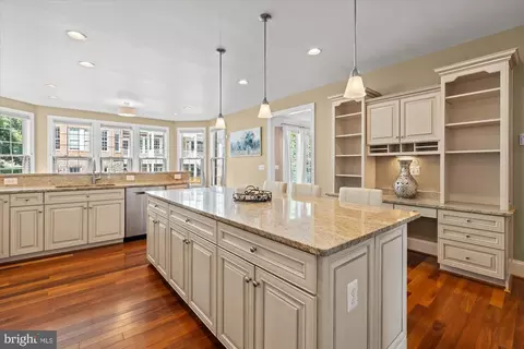 9300 Castle Hill Rd, Springfield, VA 22153 photo 17