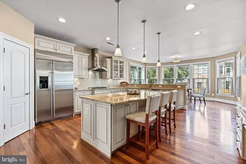 9300 Castle Hill Rd, Springfield, VA 22153 photo 8