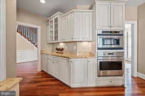 9300 Castle Hill Rd, Springfield, VA 22153 photo 11