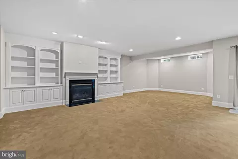 9300 Castle Hill Rd, Springfield, VA 22153 photo 49