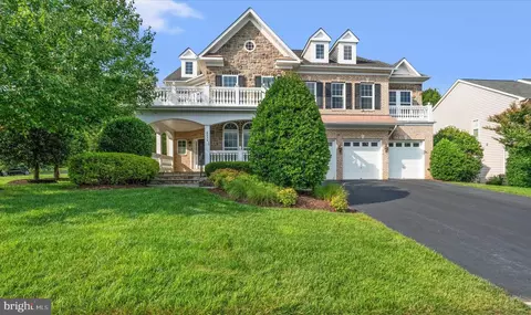 9300 Castle Hill Rd, Springfield, VA 22153