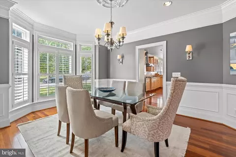 9300 Castle Hill Rd, Springfield, VA 22153 photo 6