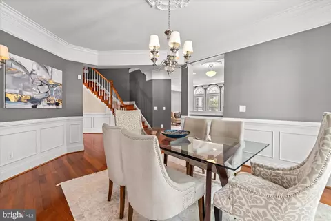 9300 Castle Hill Rd, Springfield, VA 22153 photo 7
