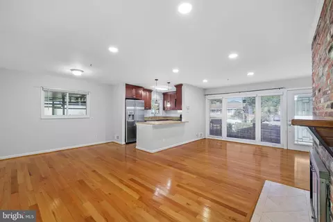 5502 Joplin St, Springfield, VA 22151 photo 7