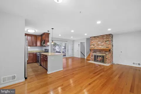 5502 Joplin St, Springfield, VA 22151 photo 9