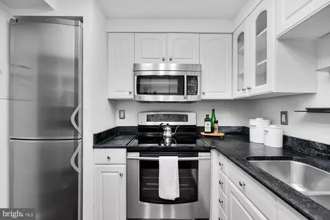 7640 Provincial Dr #215, Mclean, VA 22102 photo 16