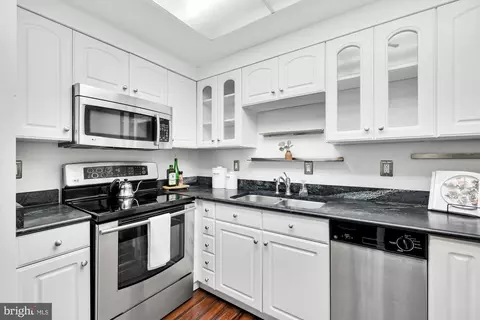7640 Provincial Dr #215, Mclean, VA 22102 photo 15