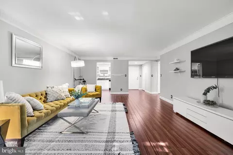 7640 Provincial Dr #215, Mclean, VA 22102 photo 9
