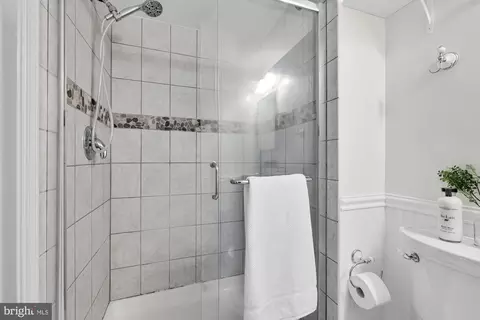 7640 Provincial Dr #215, Mclean, VA 22102 photo 28