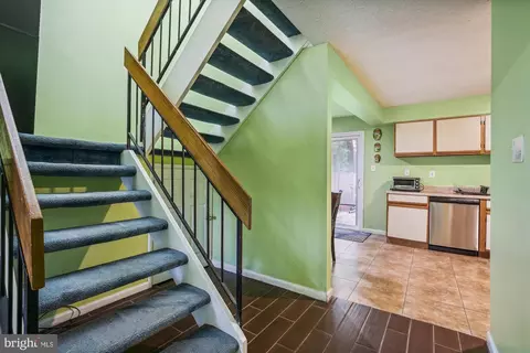 2280 White Cornus Ln, Reston, VA 20191 photo 23
