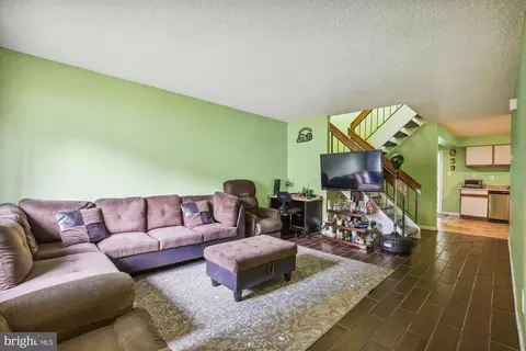 2280 White Cornus Ln, Reston, VA 20191 photo 20