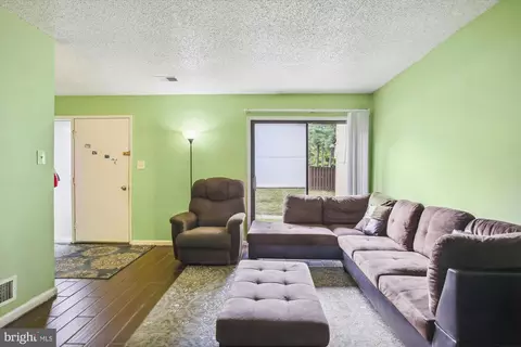 2280 White Cornus Ln, Reston, VA 20191 photo 21