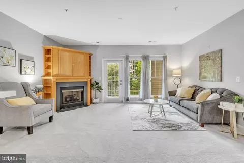 2911 Deer Hollow Way #217, Fairfax, VA 22031
