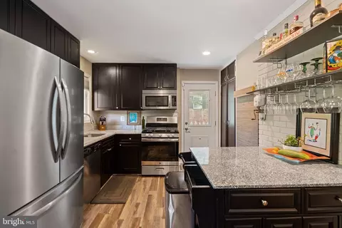7533 Murillo St, Springfield, VA 22151 photo 5