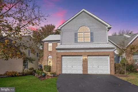 3736 Millpond Ct, Fairfax, VA 22033