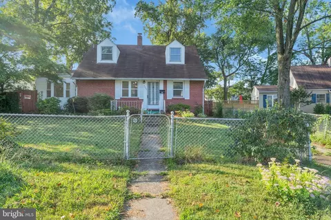 7307 Tyler Ave, Falls Church, VA 22042