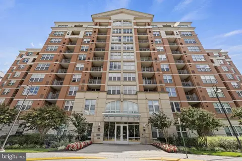 11760 Sunrise Valley Dr #112, Reston, VA 20191