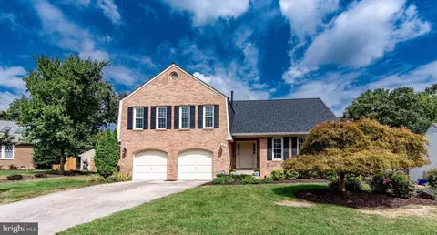 7814 Odell St, Springfield, VA 22153