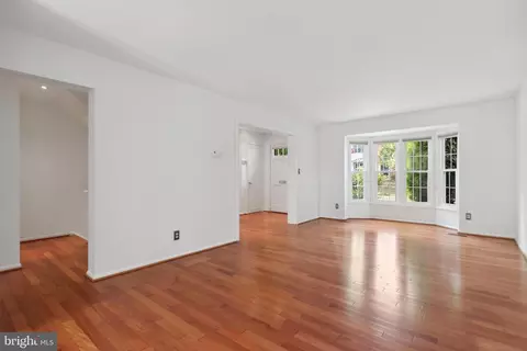 8407 Willow Forge Rd, Springfield, VA 22152 photo 6