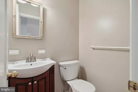 8407 Willow Forge Rd, Springfield, VA 22152 photo 12
