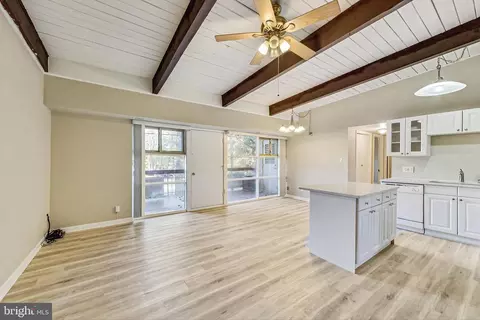 4341 Americana Dr #201-G, Annandale, VA 22003