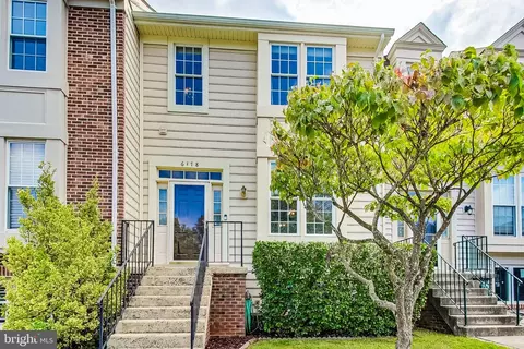 6378 Palmetto Pl, Centreville, VA 20121