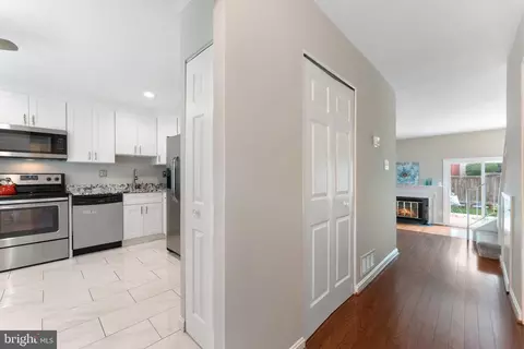 6023 Sweet Dale Ct, Springfield, VA 22152 photo 9