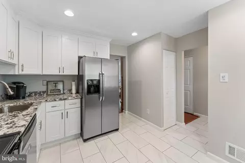 6023 Sweet Dale Ct, Springfield, VA 22152 photo 14
