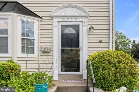 6023 Sweet Dale Ct, Springfield, VA 22152 photo 4