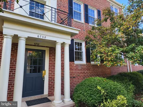 6708 W Wakefield Dr #A2, Alexandria, VA 22307