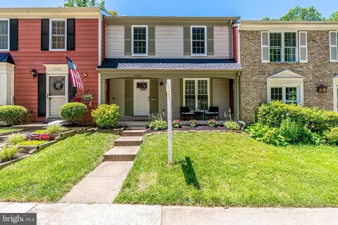 10220 Sassafras Woods Ct, Burke, VA 22015