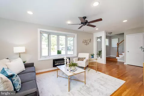 5512 Yorkshire St, Springfield, VA 22151 photo 6
