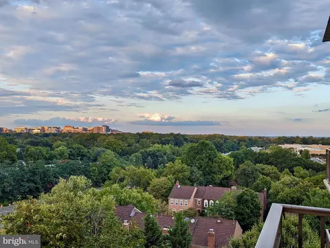 6001 Arlington Blvd #804, Falls Church, VA 22044
