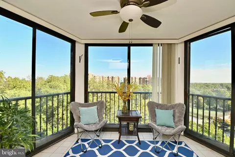 5901 Mount Eagle Dr #916, Alexandria, VA 22303