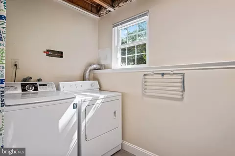 2366 Hunters Square Ct, Reston, VA 20191 photo 31