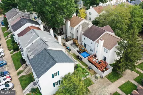 2366 Hunters Square Ct, Reston, VA 20191 photo 40