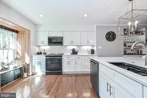9021 Rosewall Ct, Springfield, VA 22152 photo 15