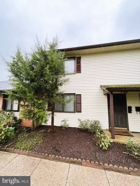 8412 Fuerte Ct #135, Alexandria, VA 22309