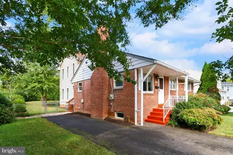 3334 Slade Ct, Falls Church, VA 22042