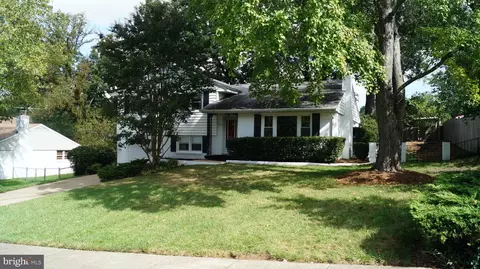 7412 Flora St, Springfield, VA 22150 photo 4