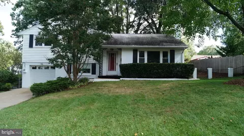 7412 Flora St, Springfield, VA 22150 photo 3