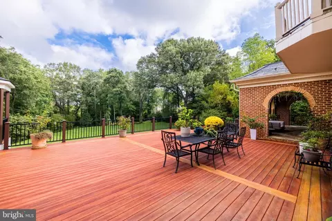 6832 Georgetown Pike, Mclean, VA 22101 photo 18